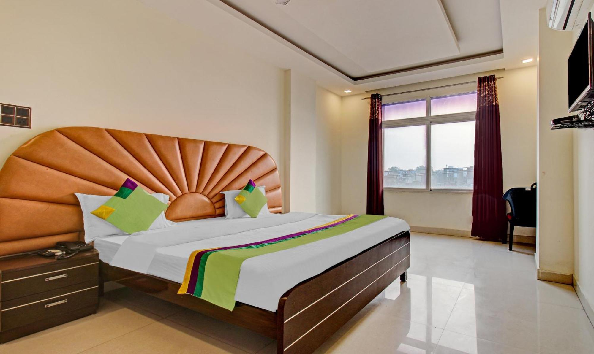 Treebo Silver Grand New Agreement Lucknow Exterior photo