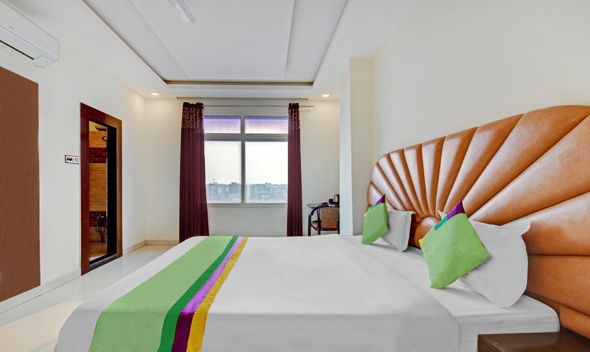 Treebo Silver Grand New Agreement Lucknow Exterior photo
