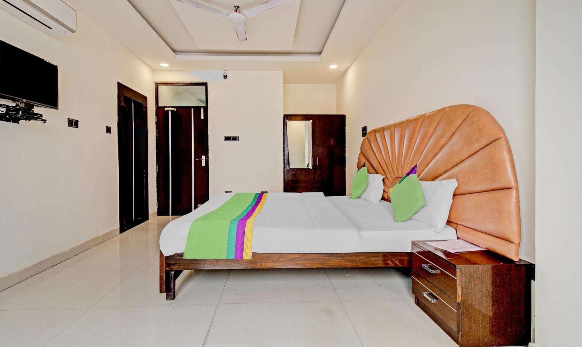 Treebo Silver Grand New Agreement Lucknow Exterior photo